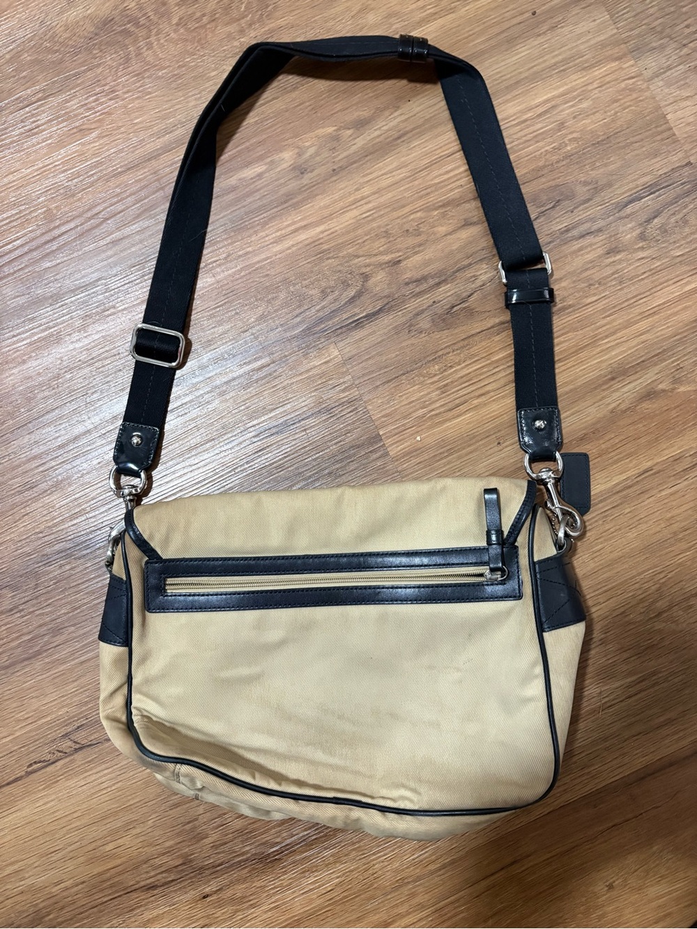 Vintage Coach 7435 Khaki Nylon Messenger Crossbody Bag Black Leather Trim Y2K - Picture 4 of 5